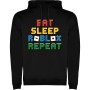 Mikina Eat Sleep Roblox Repeat – pixel design
🎮 Stylová černá mikina s originálním pixelovým nápisem Eat Sleep Roblox Repeat je jako stvořená pro fanoušky Robloxu. Barevný retro font připomínající herní bloky dodává mikině jedinečný vzhled a skvěle zapadne do šatníku každého hráče.
✔ Kvalitní materiál: vyrobena ze směsi 50% bavlny a 50% polyesteru, gramáž 280 g/m² – zaručuje vysoký komfort, odolnost a dlouhou životnost.✔ Moderní střih: kapuce se stahovacími šňůrkami a praktická klokánková kapsa.✔ Výrazný pixelový potisk: kvalitní barevný motiv inspirovaný herním světem.✔ Unisex provedení: vhodná pro kluky i holky, ideální do školy, ven i na volný čas.

🎁 Skvělý tip na dárek pro každého, kdo žije hrou Roblox – jídlo, spánek, Roblox, repeat!
UPOZORNĚNÍ-MIKINY V DĚTSKÉM PROVEDENÍ JSOU DODÁVÁNY BEZ ŠŇŮREK V KAPUCI.