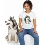 Dámské tričko Husky – bílé na ženě se psem